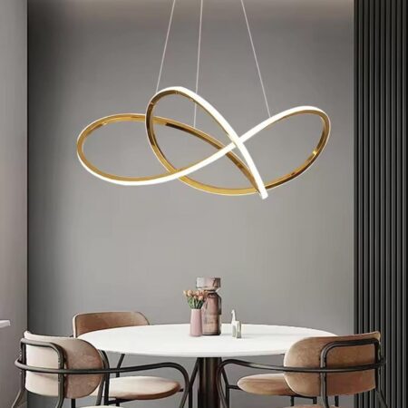 Candelabru auriu Maze cu telecomandă