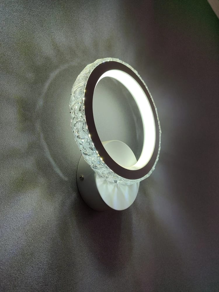 Aplica de perete Roundness Crystal White Aplica de perete Roundness Crystal White