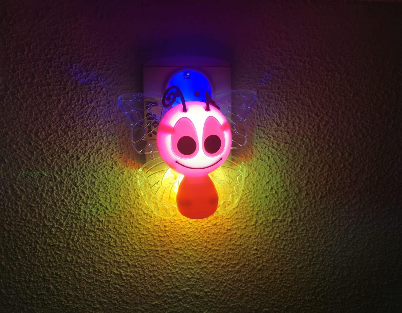 Lampa de veghe LED Fluture Happy Light